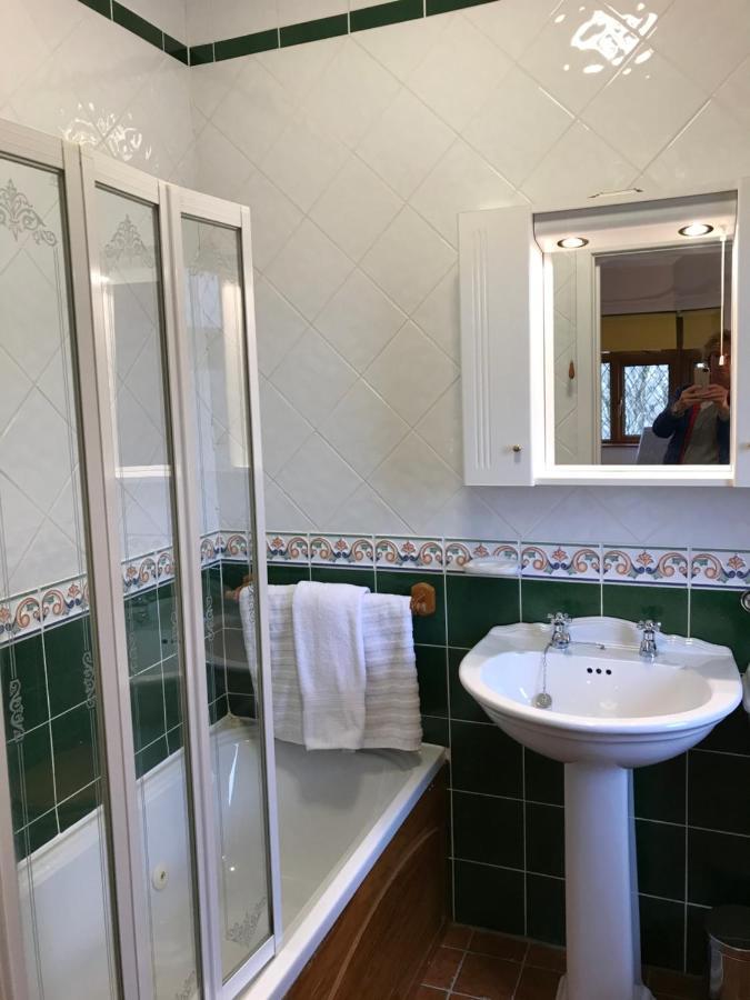 Ros Dun House Bed & Breakfast Donegal Town Bagian luar foto